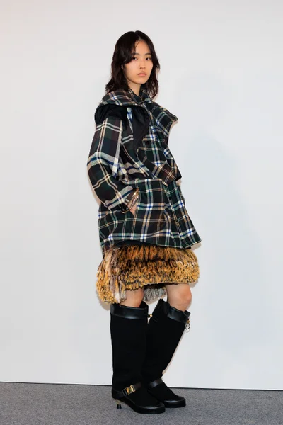 Look 3